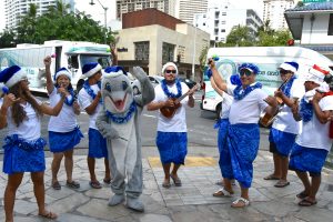 今年もお世話になりました！ドルフィン＆ユー、ハワイのクリスマスキャロル