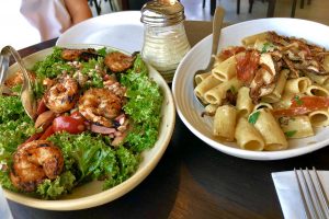 ピザ好き必見！ワイキキの薪釜ピザとイタリアンのお店