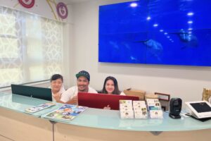 ハワイ現地で困った時はワイキキのAYCツアーデスク！観光に役立つ情報からツアー選びまで