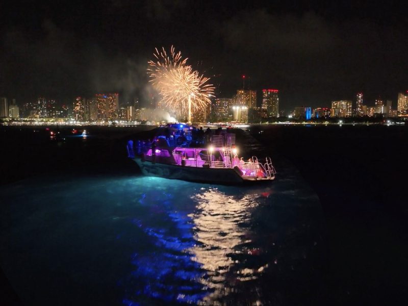 Waikiki booze cruise