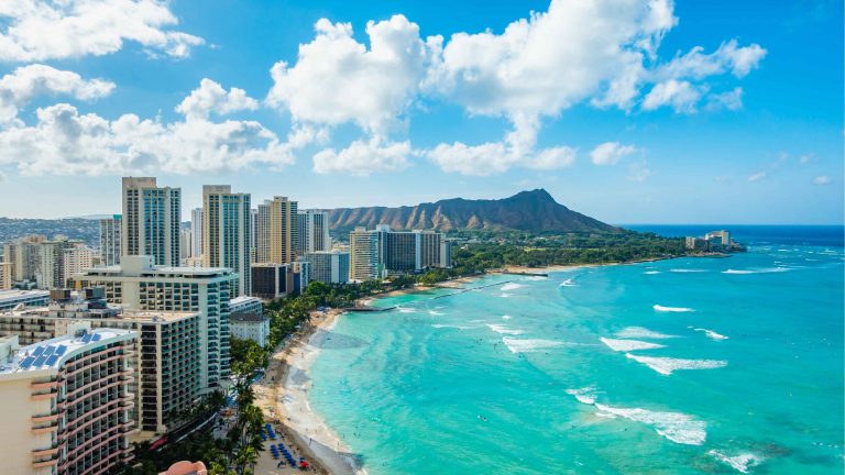 How to See Oahu Without Renting a Car